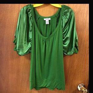 Vertigo Paris Green Jersey & Puffed Sleeves Sz L